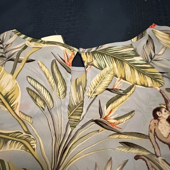 Tropical Monkey and Giraffe Print Ann Taylor Short Sleeve Shirt - Picture 5 of 11